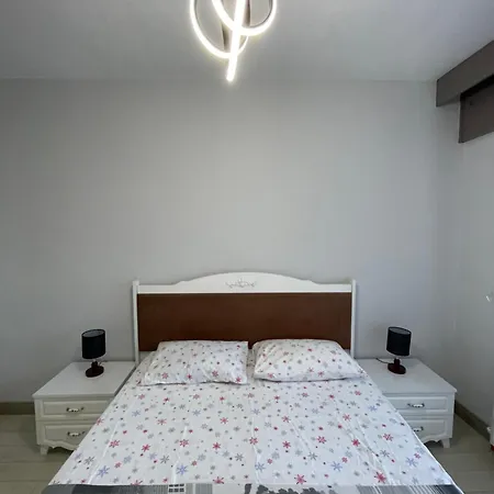 Centre & Tourism * צ'נקלה