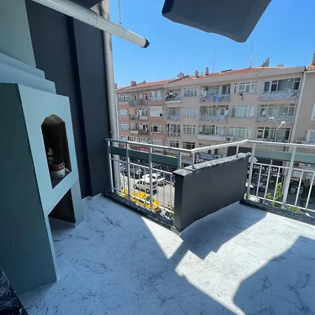 Centre & Tourism Apartment *